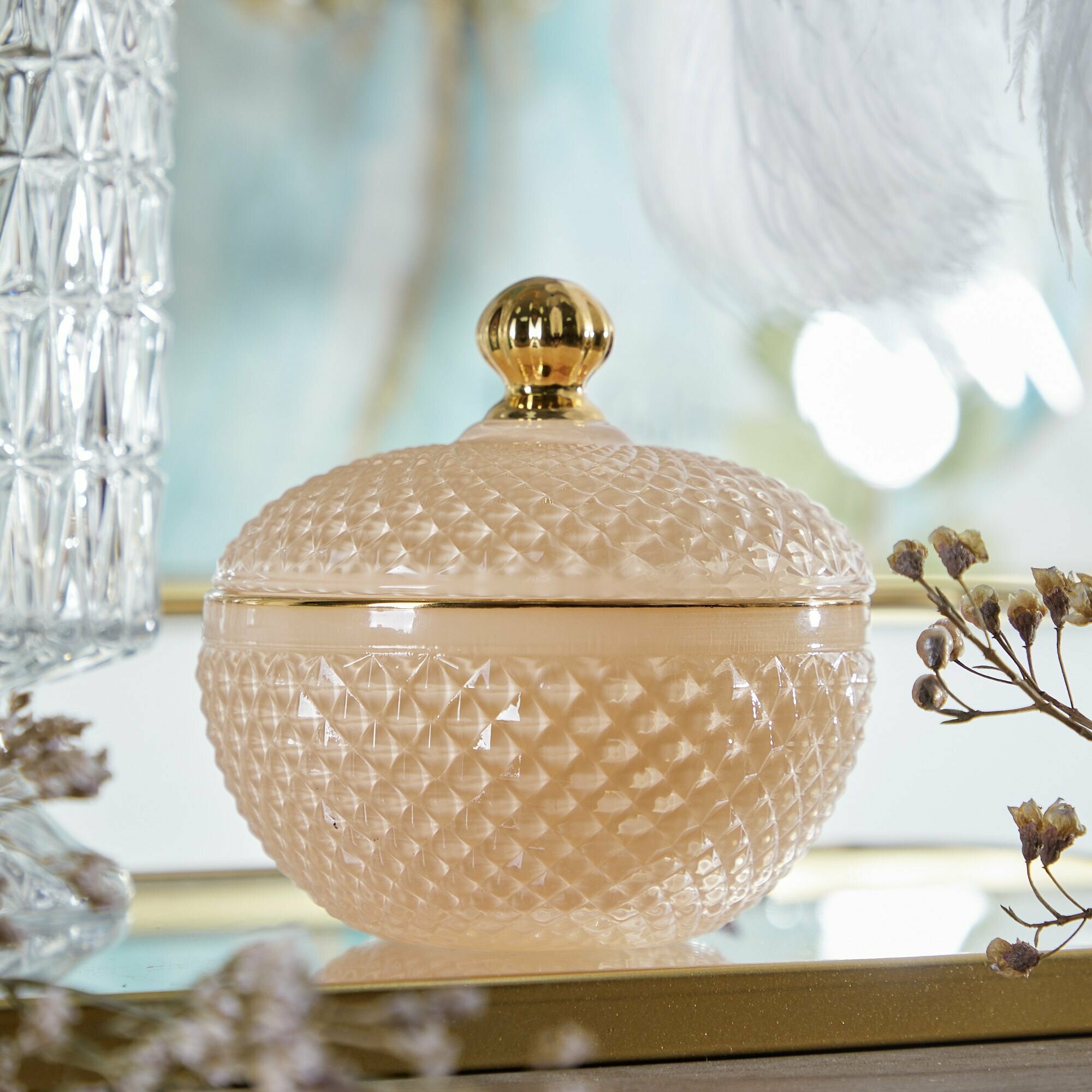 69-006 Конфетница с крышкой 12х12х12см стеклянная бежевый Glasar