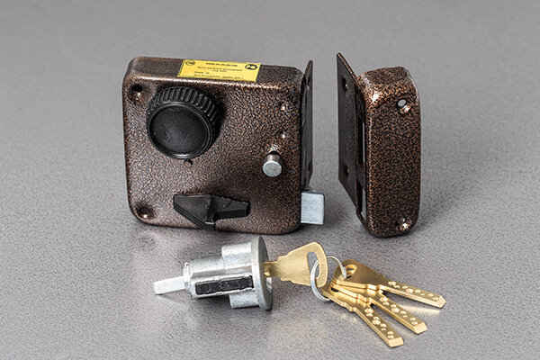 Замок накладной цилиндрованный ЗНШ