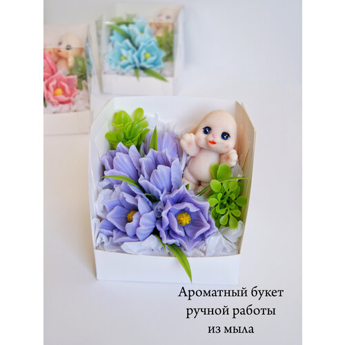 Букет из мыла ручной работы для женщин в шоу-боксе / Подарочное мыло