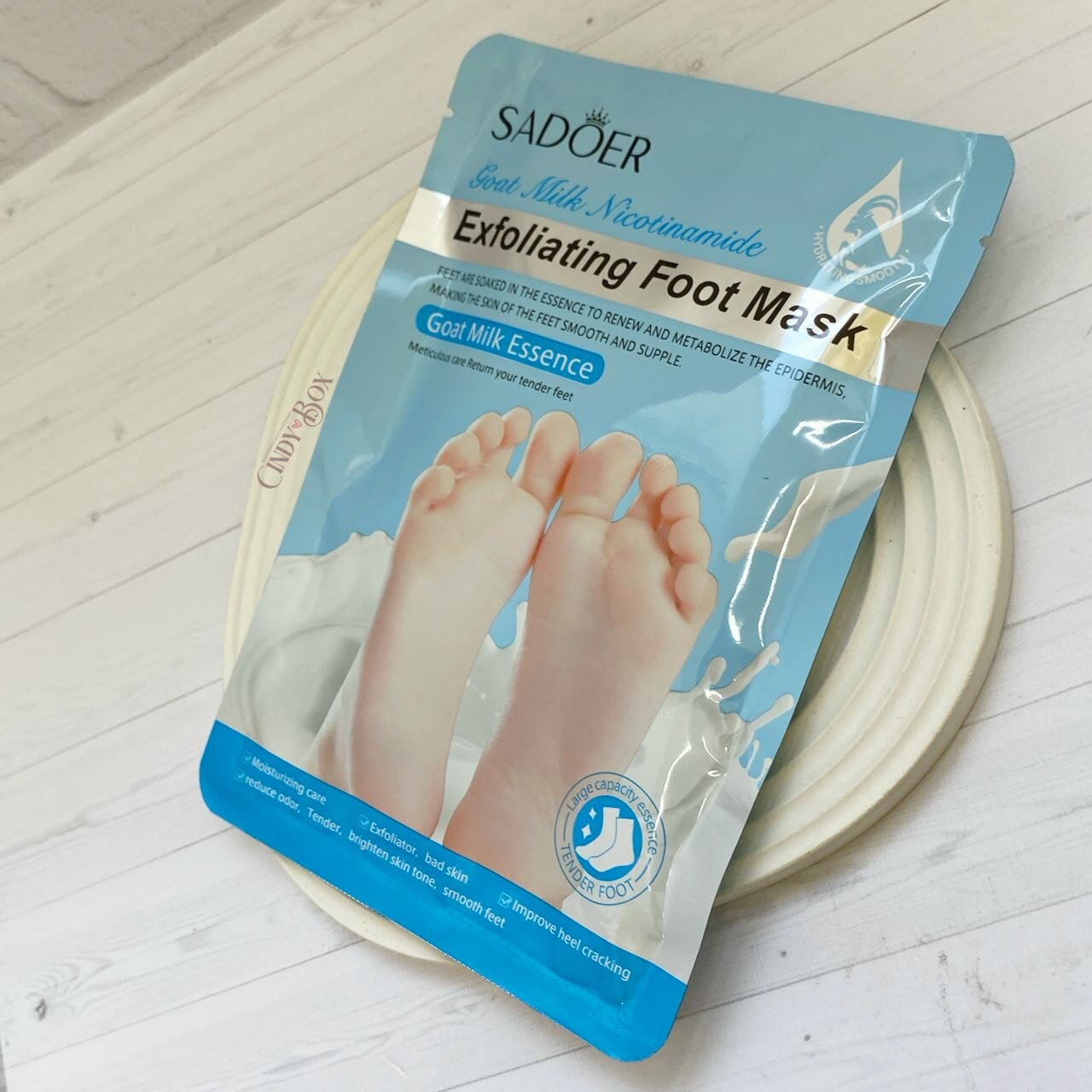 Sadoer Пилинг-носочки для ног с никотинамидом и козьим молоком Exfoliating Foot Mask, 35г