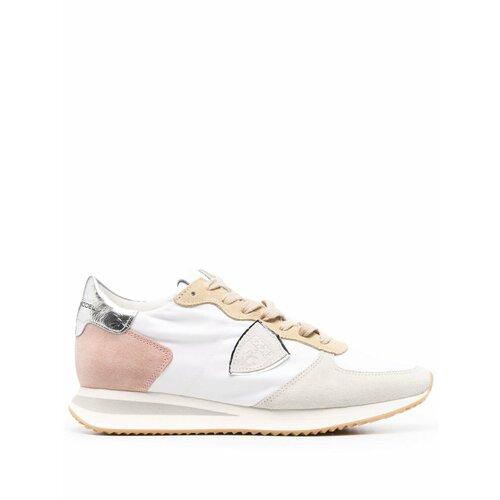 Logo patch lace-up sneakers