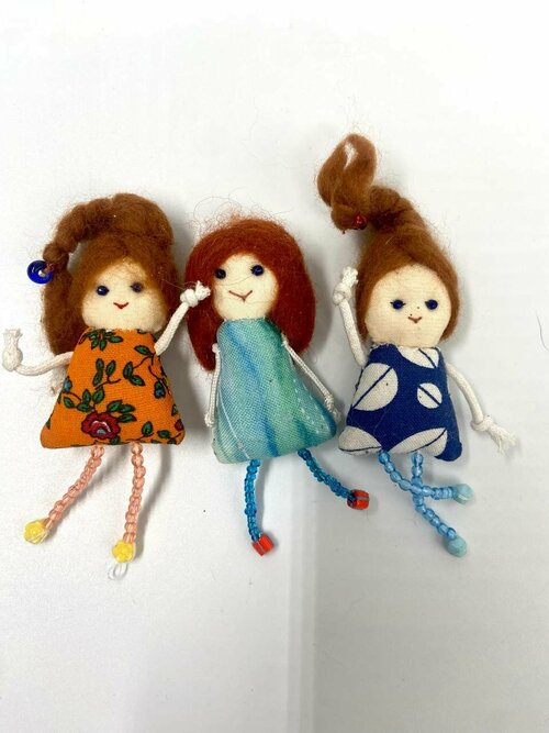 Набор кукол-брошей из льна 