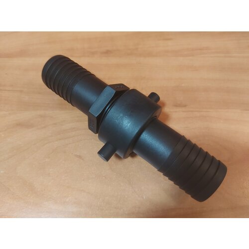 Соединитель шлангов (елочка 40 мм)