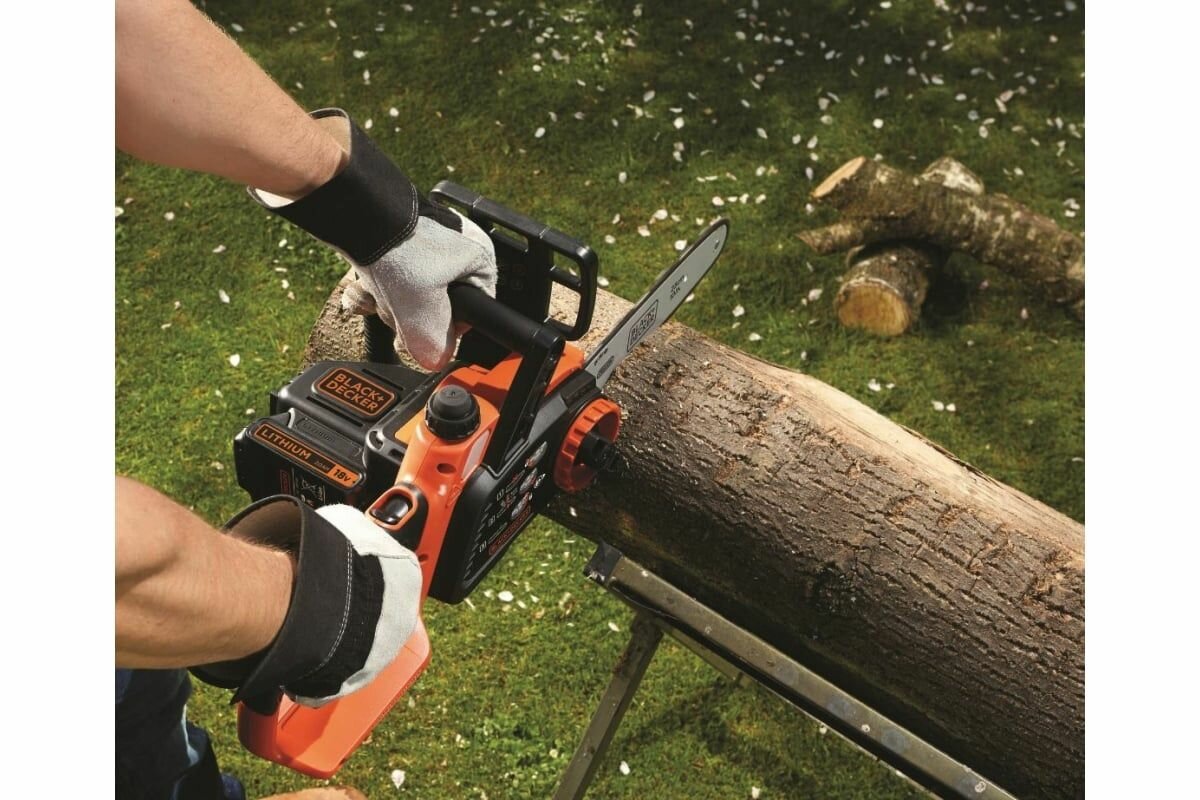 Аккумуляторная цепная пила Black+Decker GKC1825L20 - фотография № 10