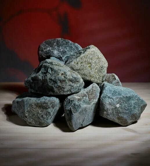 Камни для бани Порфирит шлифованный 10 кг   фракция 80 130 мм  