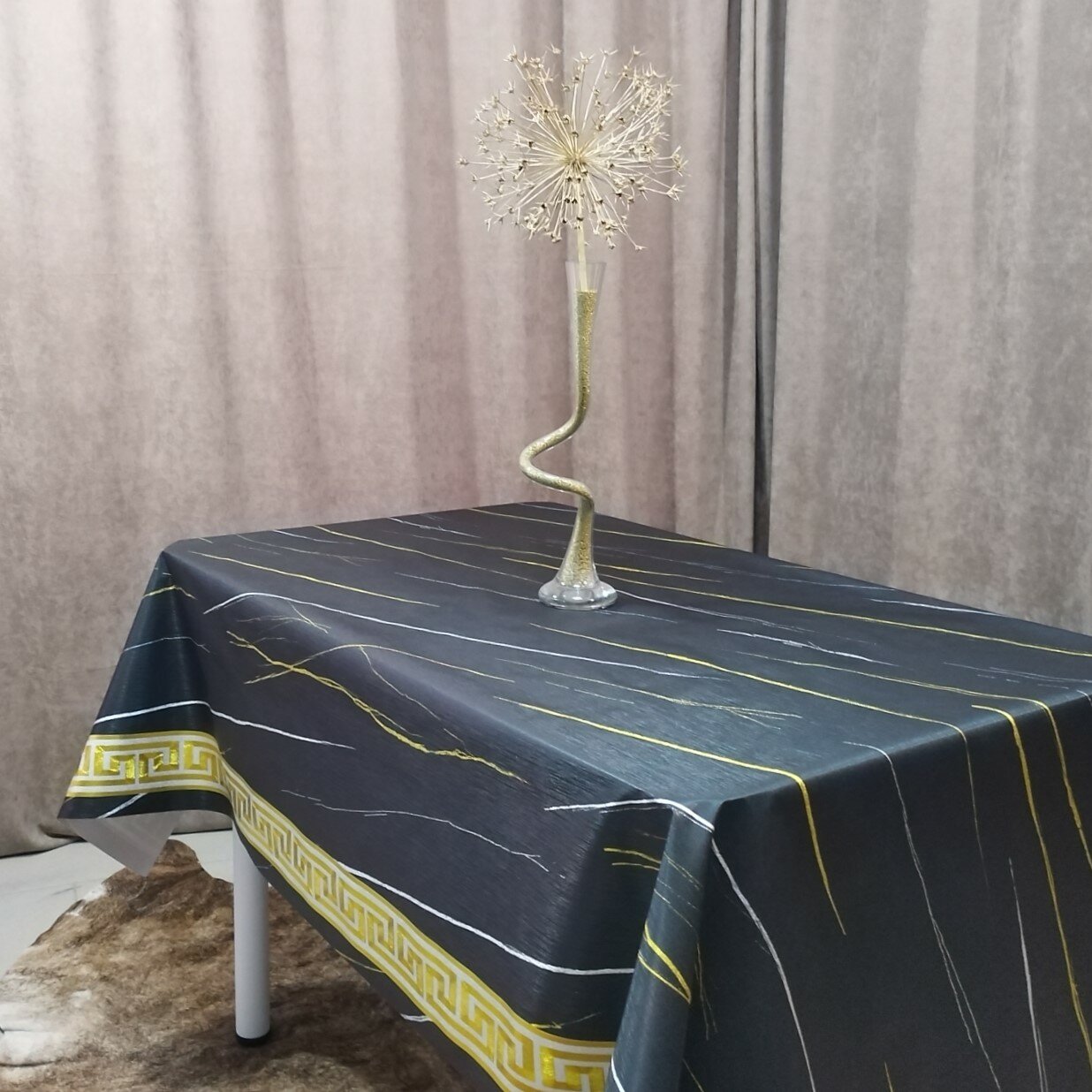 фото Клеенка столовая "MARCEL" на тканевой основе