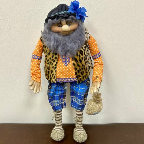 Домовой в леопардовой безрукавке 50 см