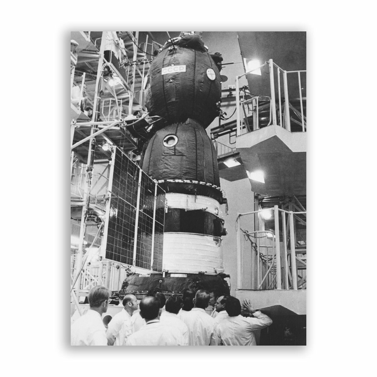 Советский постер  плакат на бумаге   Test Project ASTP  Apollo   Союз   Размер 80 x 106 см