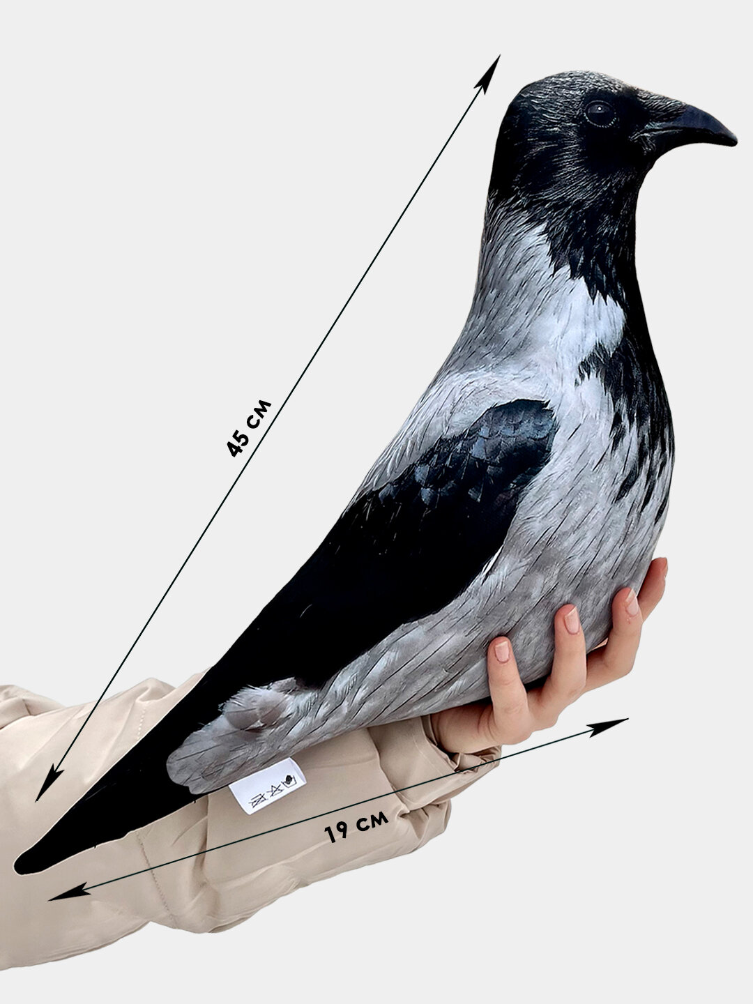 фото Реалистичная игрушка-подушка антистресс "Ворона"