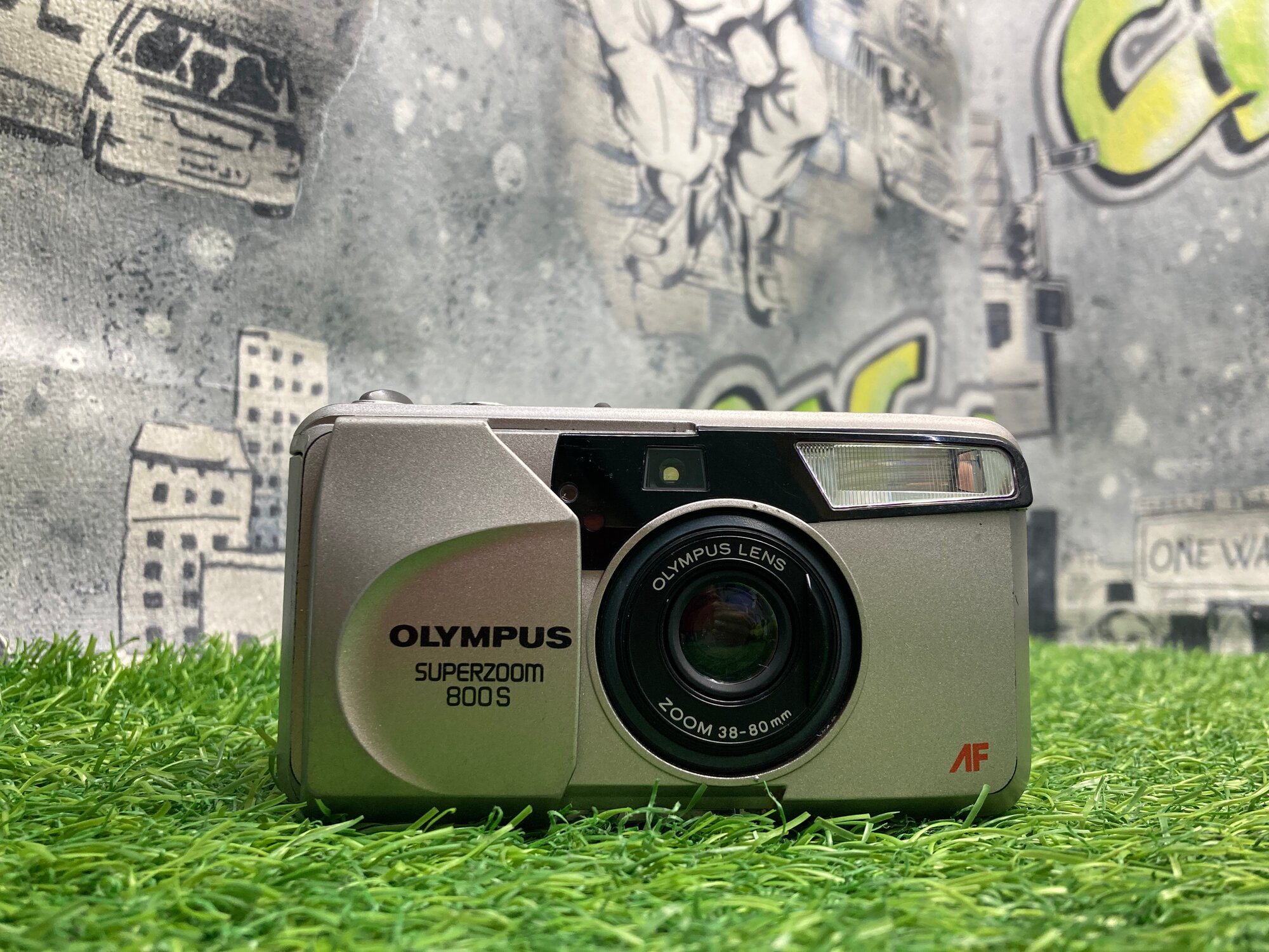 Olympus Superzoom 800S