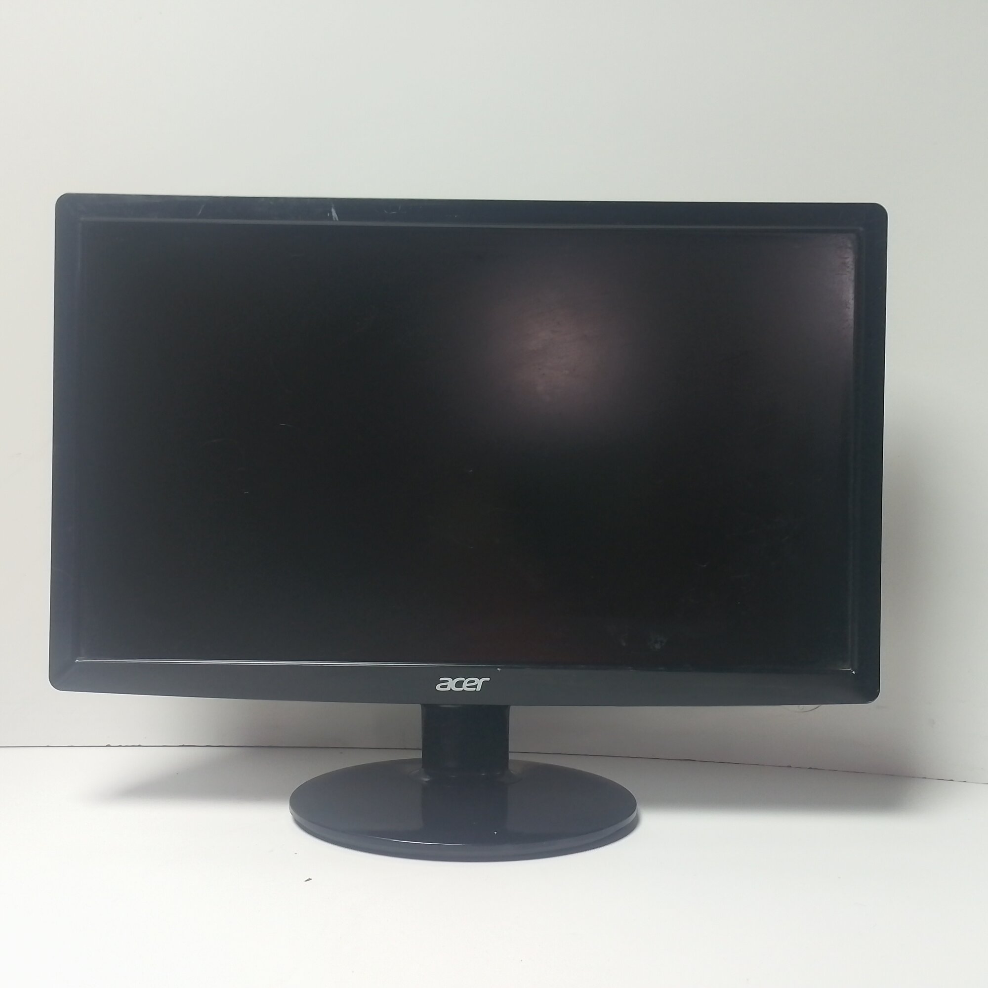 18.5" ЖК монитор Acer S191HQL b (LCD, 1366x768, D-Sub)