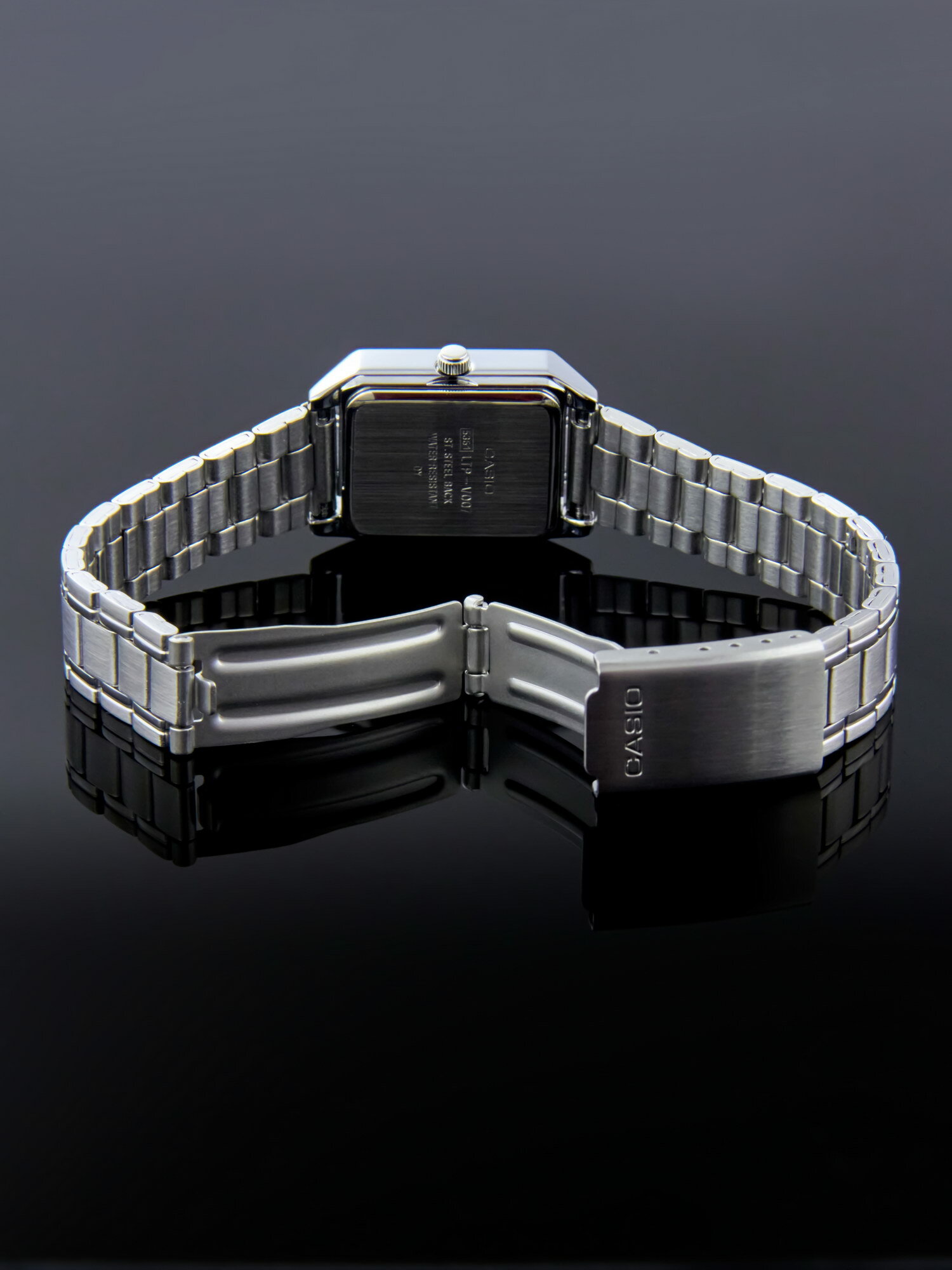 Наручные часы CASIO Классика, хром — фото 1