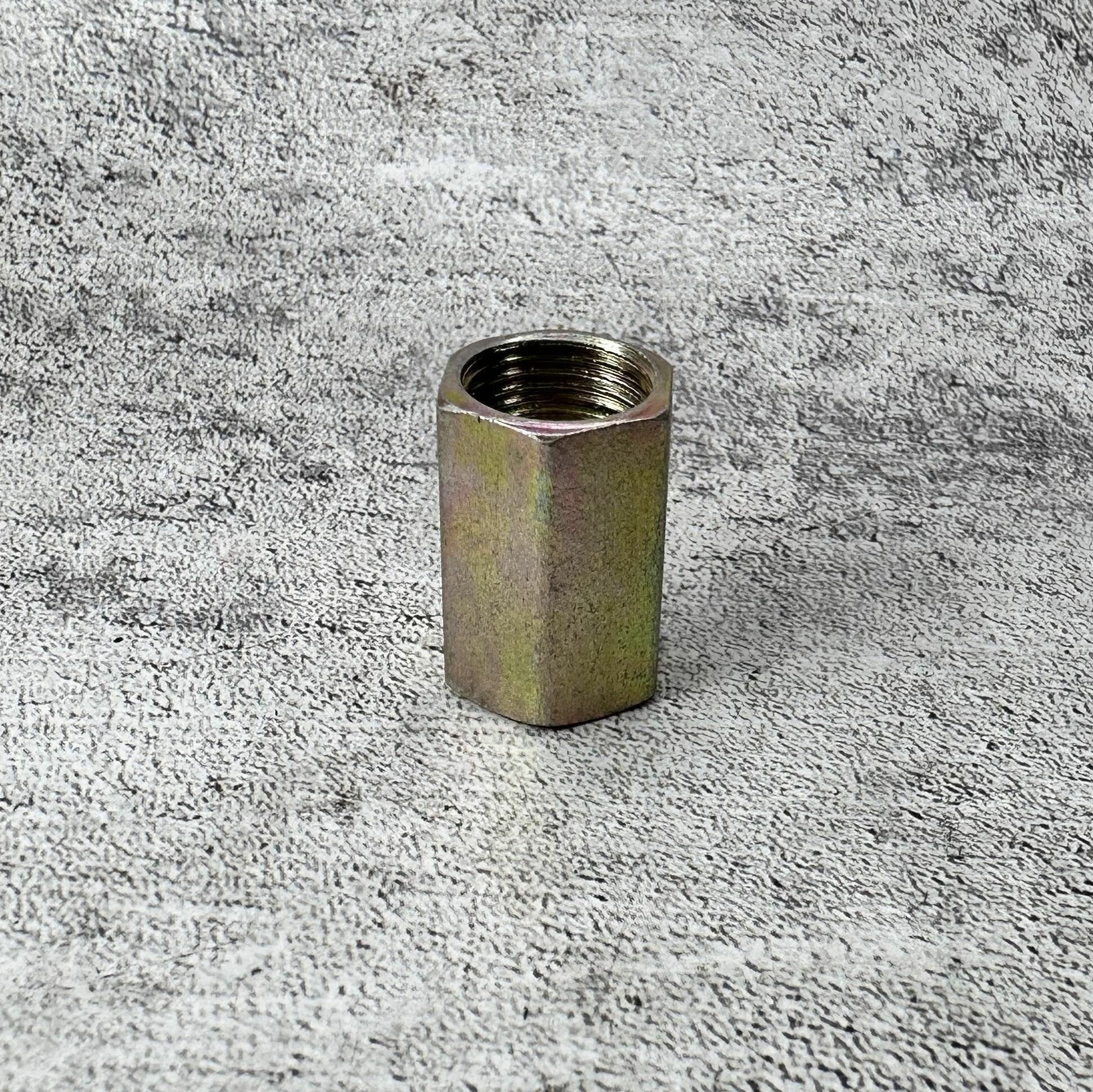 фото Переходник трубок М12х1,25 на М12х1,25 УАЗ, Волга 2401 (2 штуки)