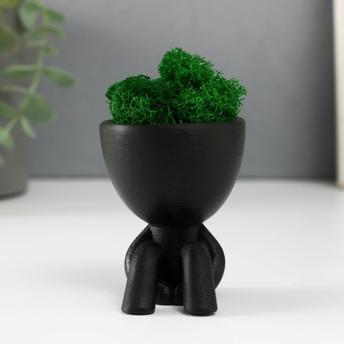 фото Кашпо бетонное мини "Мистер Грин в ожидании" со мхом черный 5,5х7х7 см (мох зелен стабилиз)