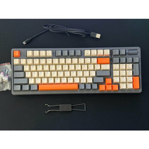 Игровая Механическая Клавиатура K85 XUNFOX Pink Switch USB - Type - C приятный звук клавишь 575000₽