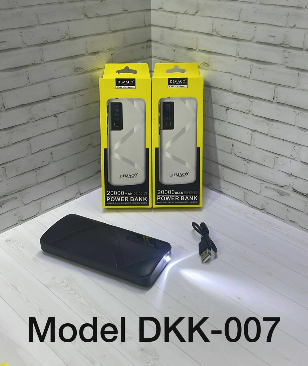 Demaco Внешний аккумулятор DKK-007, 20000 мАч, черный