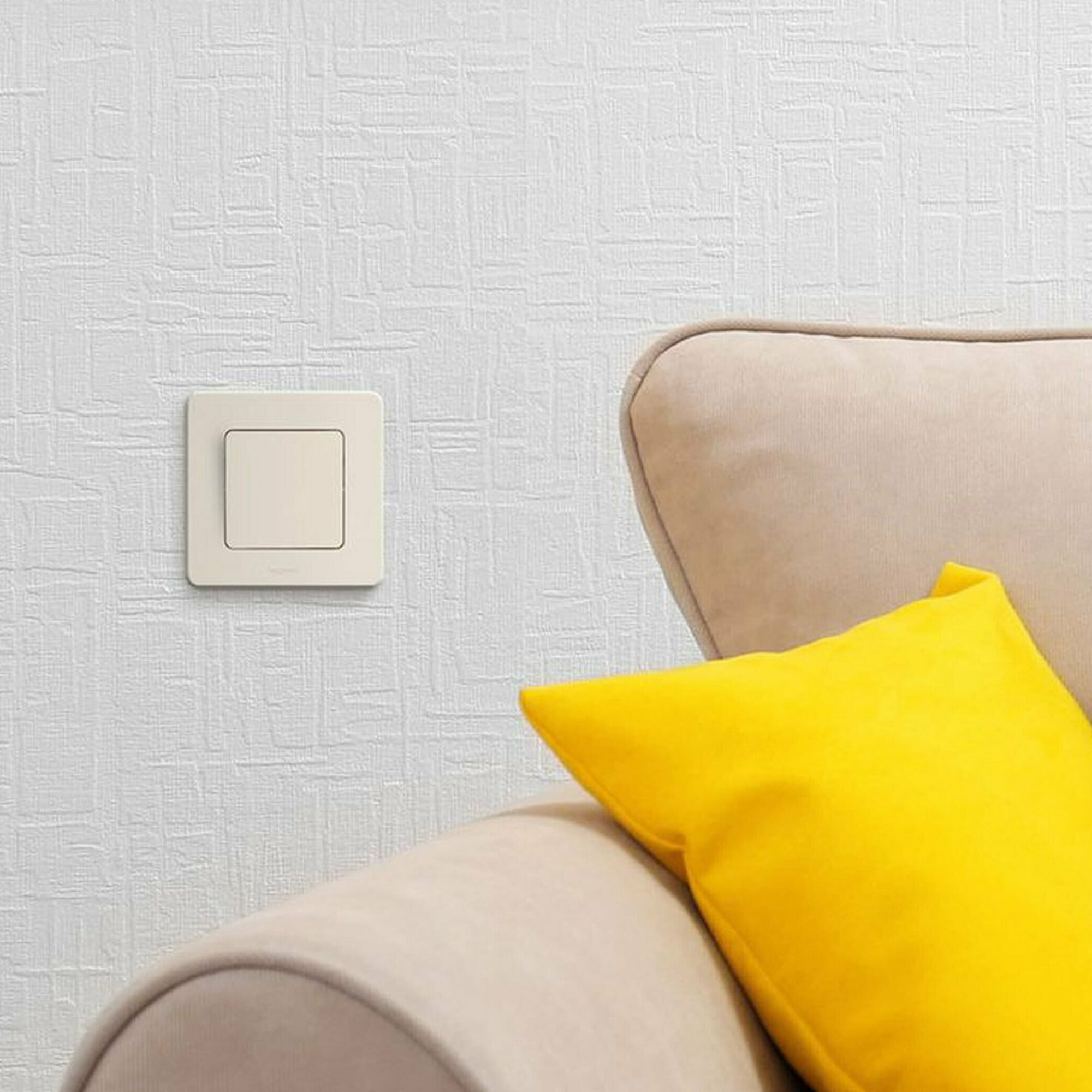 Рамка LEGRAND INSPIRIA 1 мест. сл.кость 673931 - фото №19