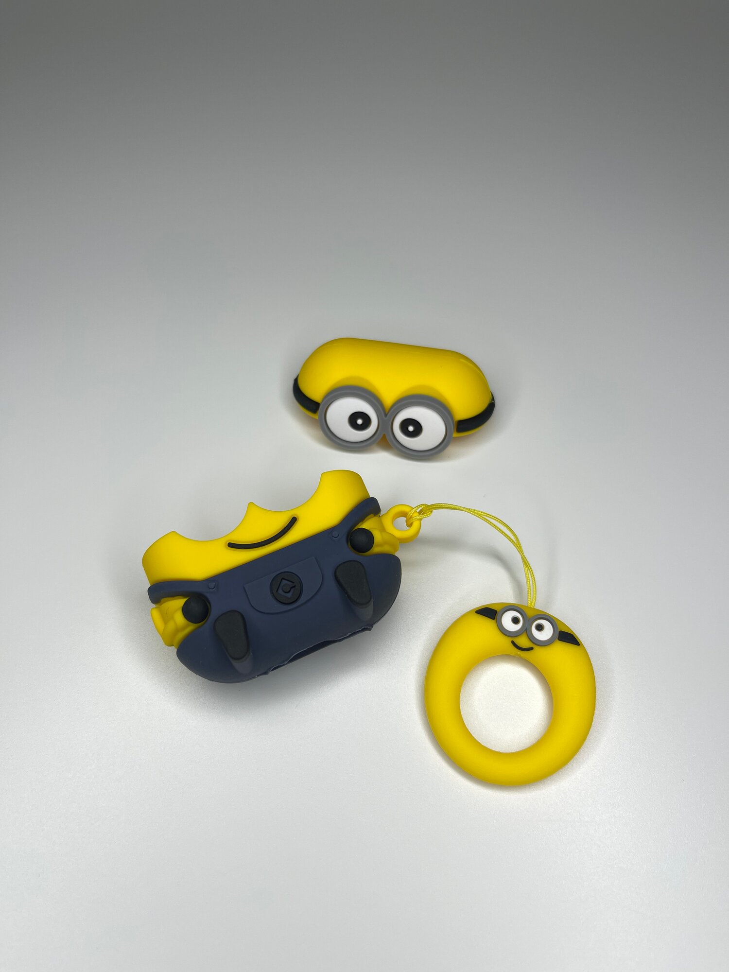 Чехол для наушников AirPods 4 миньон — фото 1