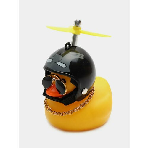 Игрушка утка в шлеме с пропеллером и в очках в машину Цвет Пурпурный 599₽