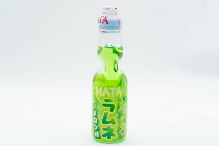 Напиток газированный Hata Kosen Ramune Дыня 200 мл Упаковка 30 шт