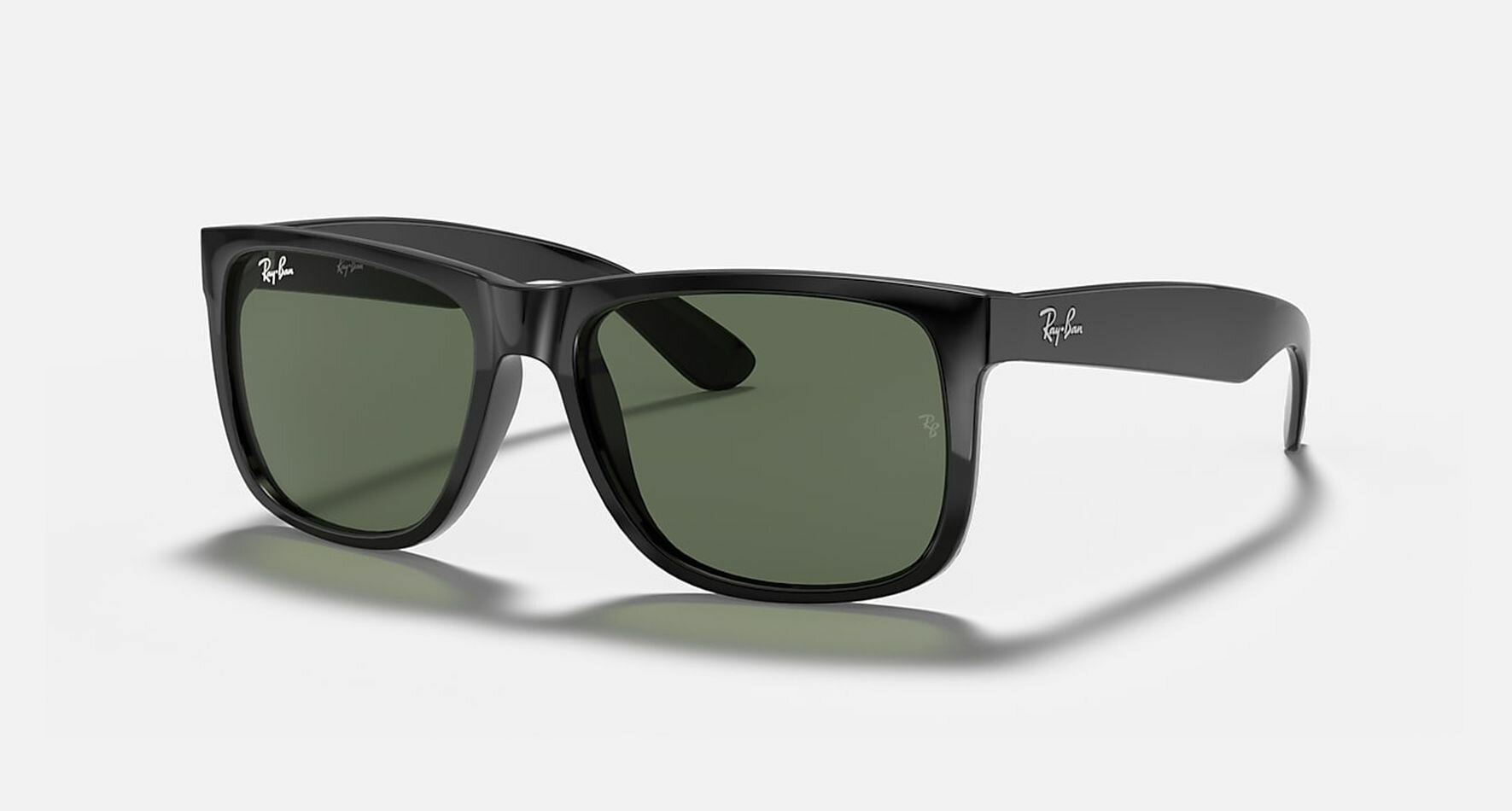 Солнцезащитные очки Ray-Ban