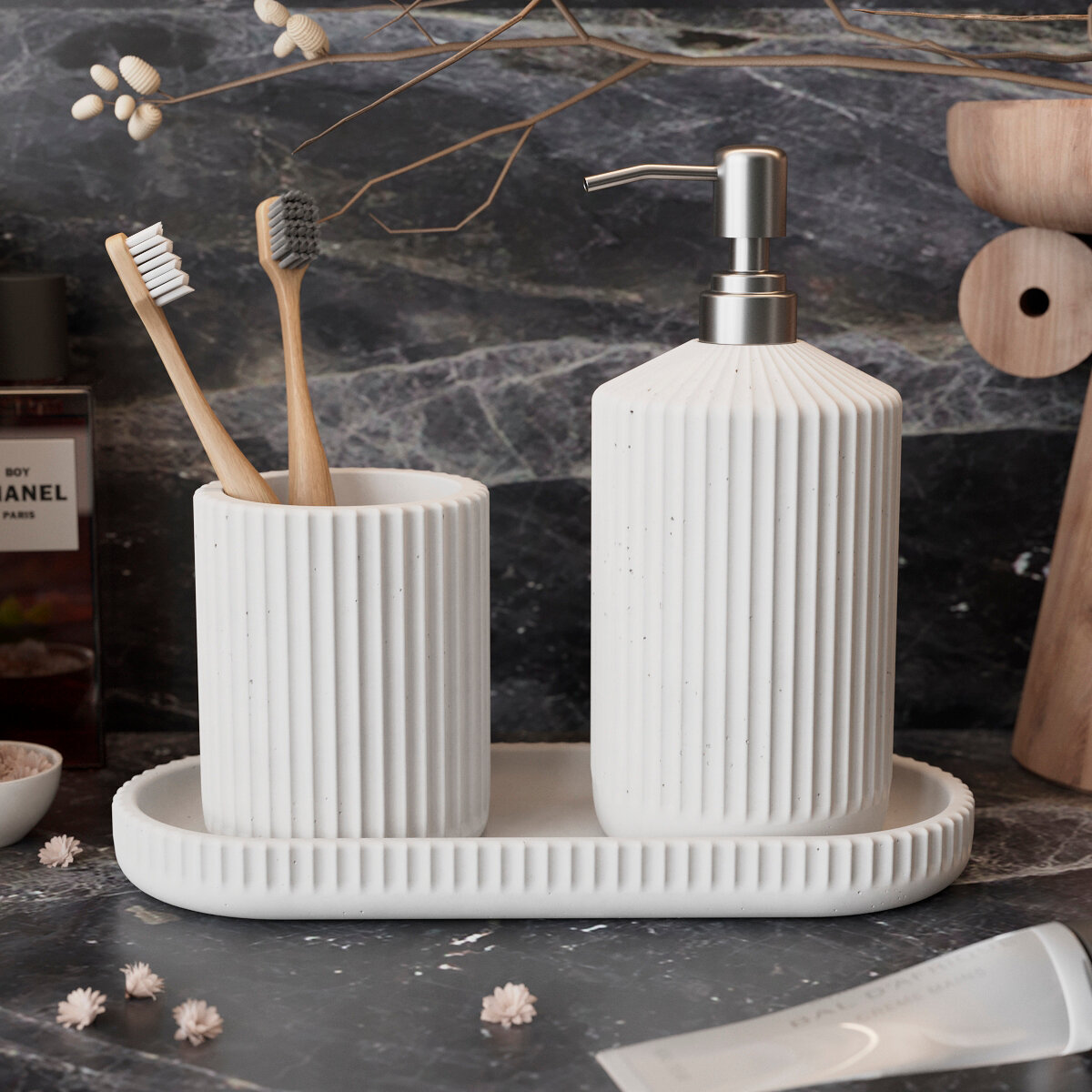 Набор для ванной комнаты Chloe 02 (поднос 26х11 см, стакан, дозатор для жидкого мыла), бетон, белый матовый