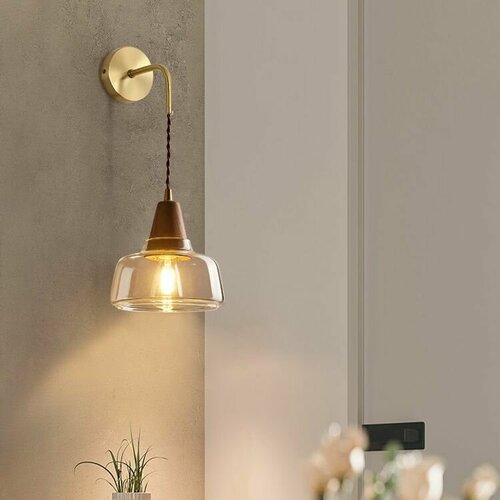 Бра LUFONTE TRASPARENTE. Настенный светильник из прозрачного стекла в минималистичном дизайне