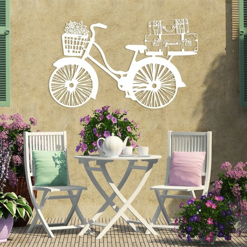 Декоративное металлическое панно, Путешествие на велосипеде (белый цвет)