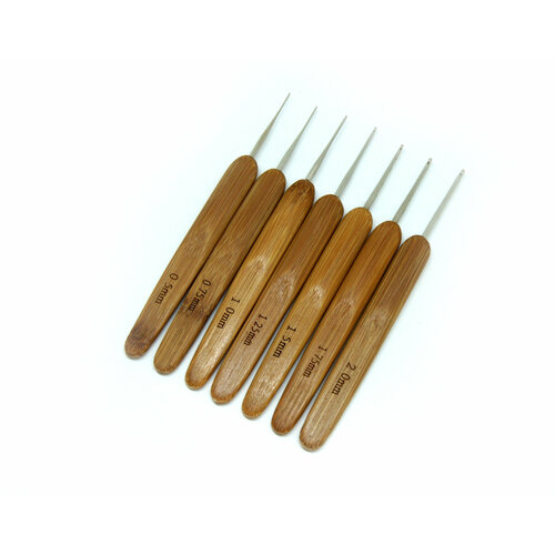 Набор крючков для вязания с бамбуковой ручкой, длина 13см, размеры 0.5-2.0мм, набор 7 шт.