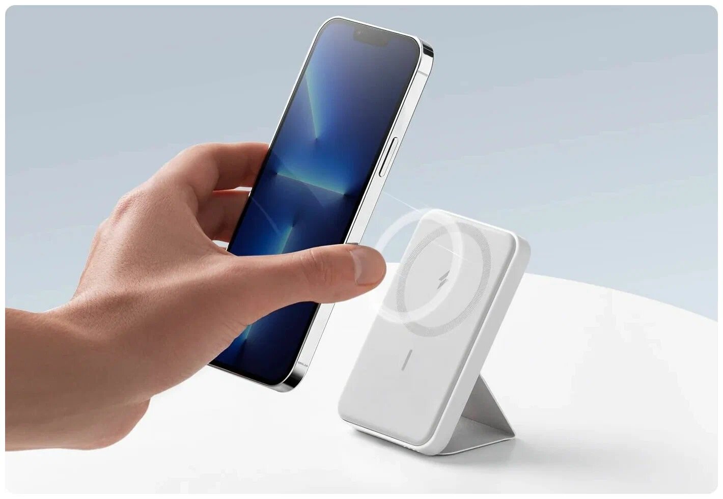 Внешний аккумулятор Anker 622 PowerCore Mag-Go 5000 mAh белый (A1611) — фото 1