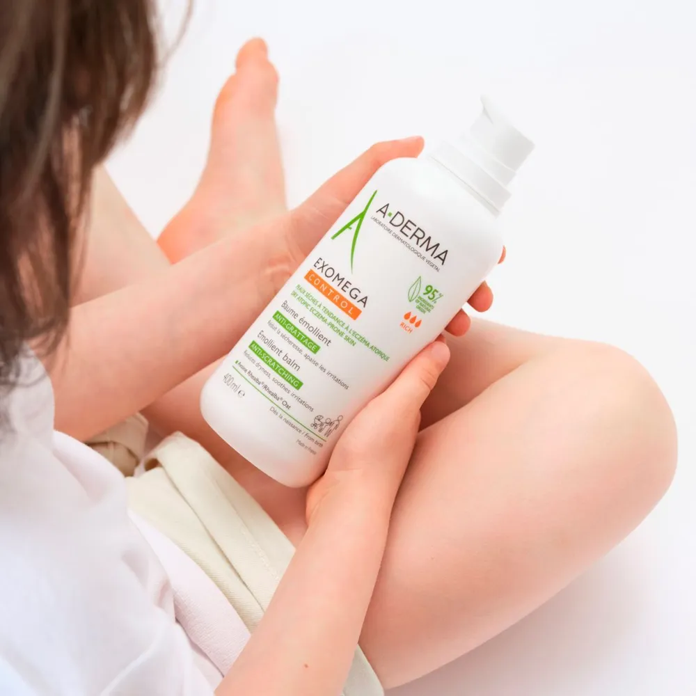 Смягчающий крем для лица и тела A-derma exomega control 400 мл - фото №10