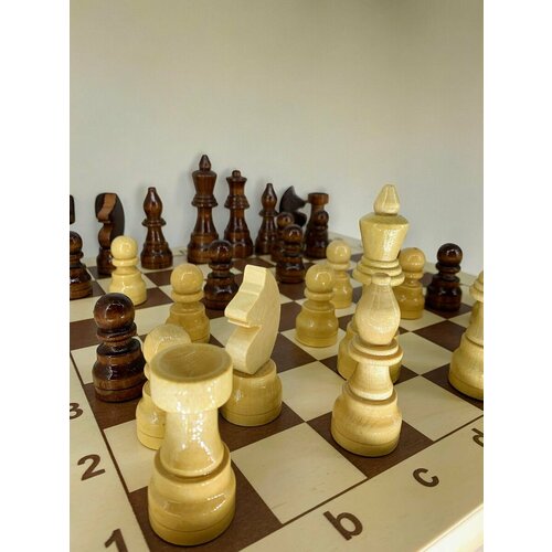 Классические шахматы с фигурами из дерева шахматы классические с премиальными фигурами из бука 40 см