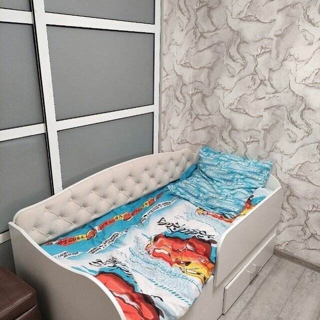 Keyson кровать с мягкой спинкой с каретной стяжкой Милана, ящики и бортик в комплекте, 160x80 см, цвет бежевый
