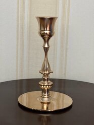 Подсвечник для свечи диаметром 2 см из металла золотой, высотой 130 мм