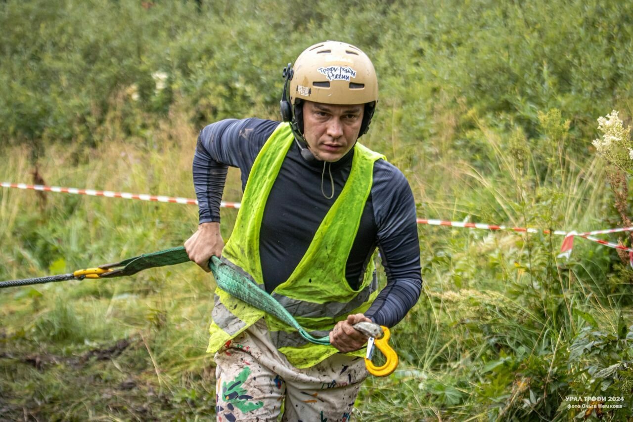 Стропа корозащитная 6 тонн, 1,5 метра серия спорт OFFROADCAMP (усиленная, тройное центральное полотно) Крюк/Звено