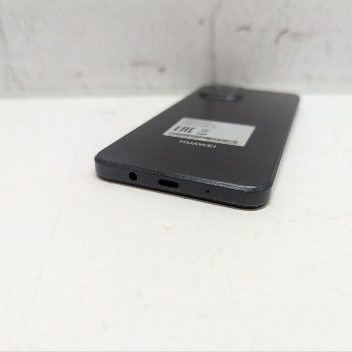 Смартфон HUAWEI Nova Y61 4/128 Черный — фото 1