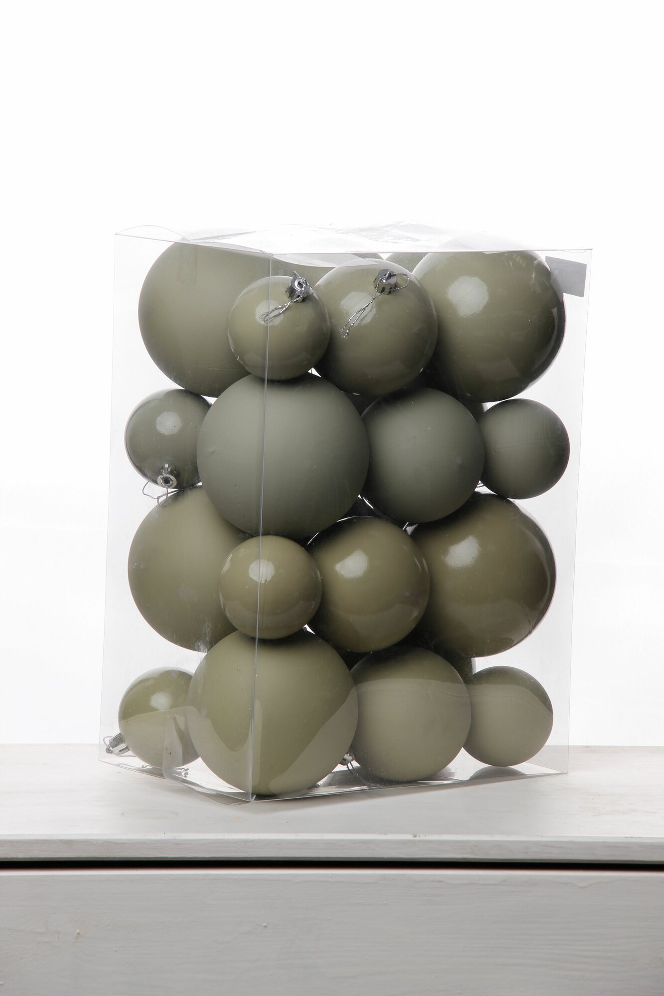 Шар на елку 6,8,10см, набор шаров 24шт, новогодние, оливковый, Crystal Trees