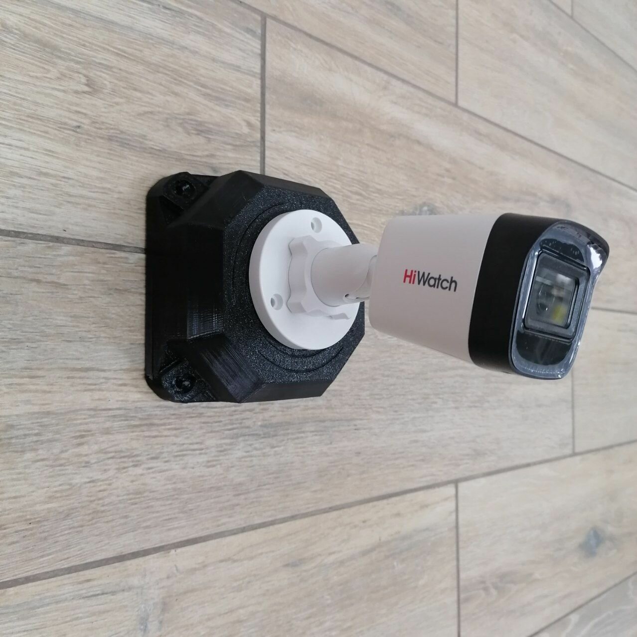 Коробка для камер видеонаблюдения (россия) 115х115х52мм 3D-печать (черный)