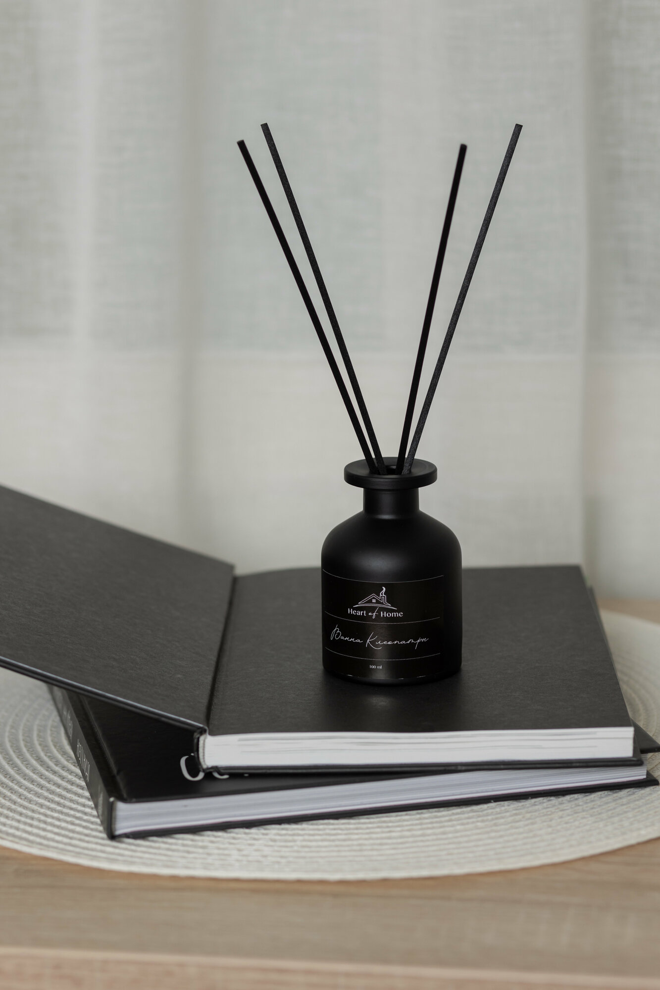 фото Ароматический диффузор, идеальное дополнение к любому декору, Табак Ваниль