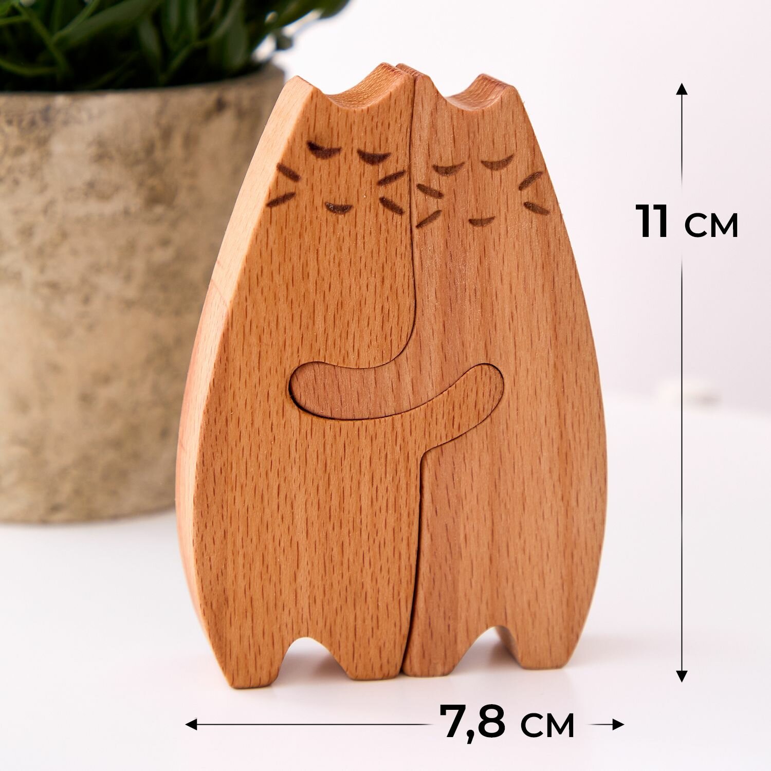 фото Статуэтка сувенир деревянная семья кошек, подарок на свадьбу и годовщину