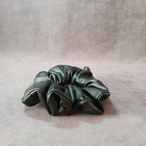 Резинка для волос из эко-кожи 1 штука чёрная