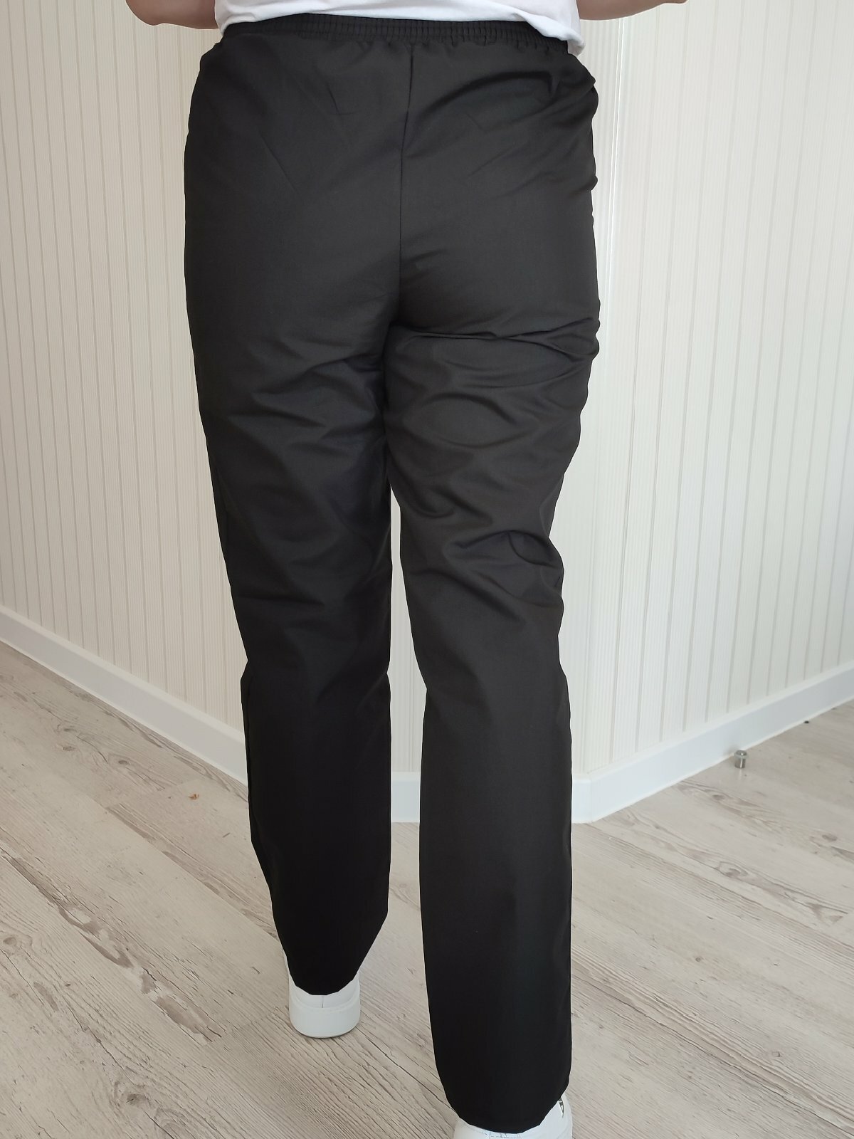 "Референт Стиль" - медицинские брюки черные для женщин, размер 58