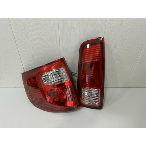 Фонарь задний верхний и нижний левый ховер H1 H2 H3 GREAT WALL HOVER H3 комплект на левую сторону 5712₽