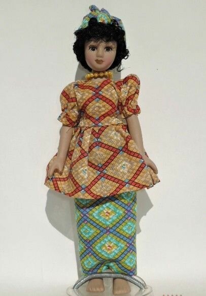 Кукла коллекционная Кот-дИвуар (Акисси)