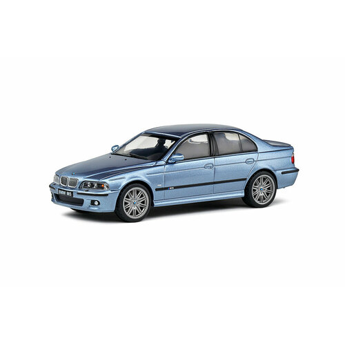 BMW M5 E39 2003 silver blue metallic