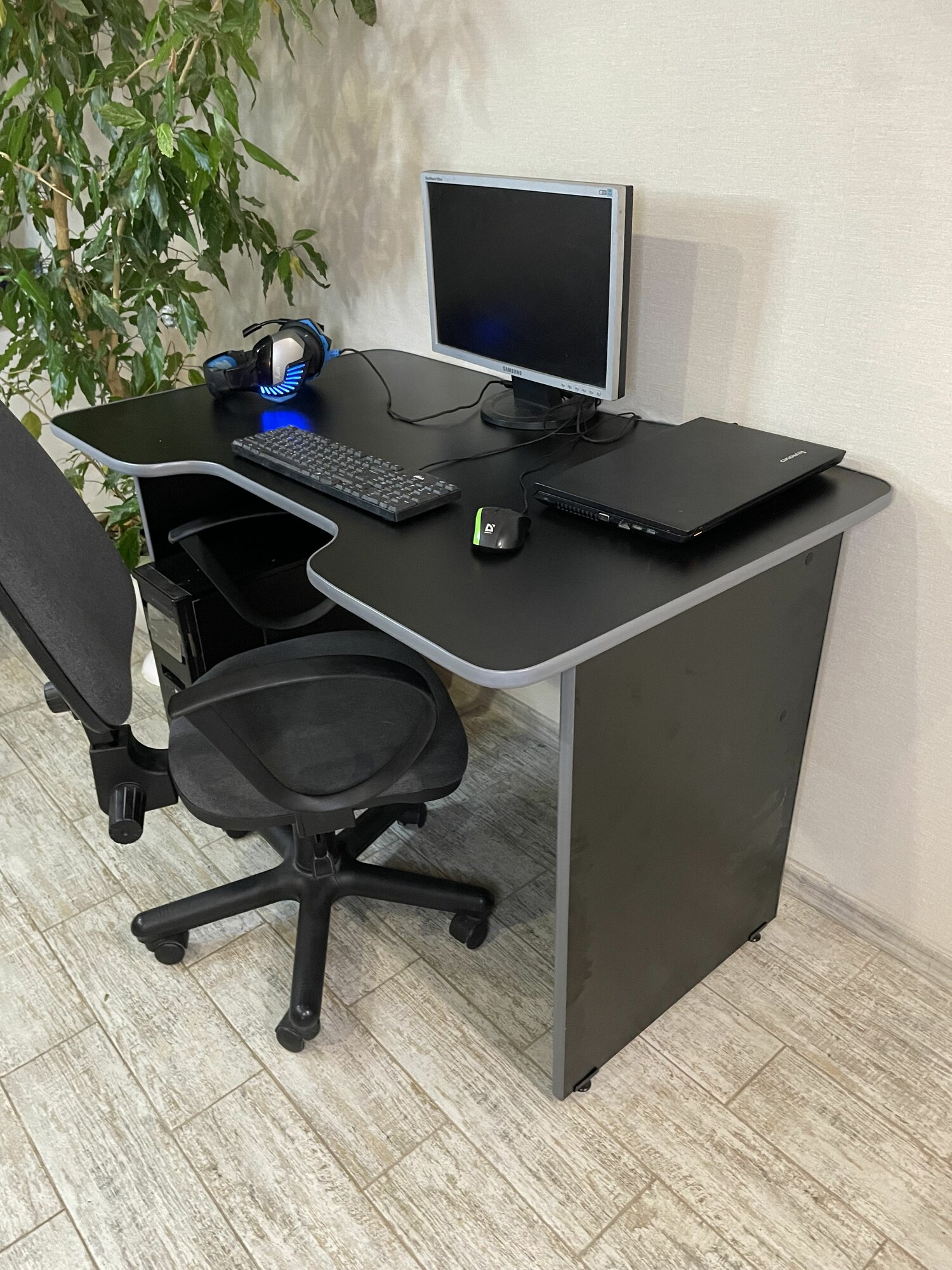 Компьютерный письменный стол ADRENALINE Игровой Геймерский Черный/Серый 120х75х78