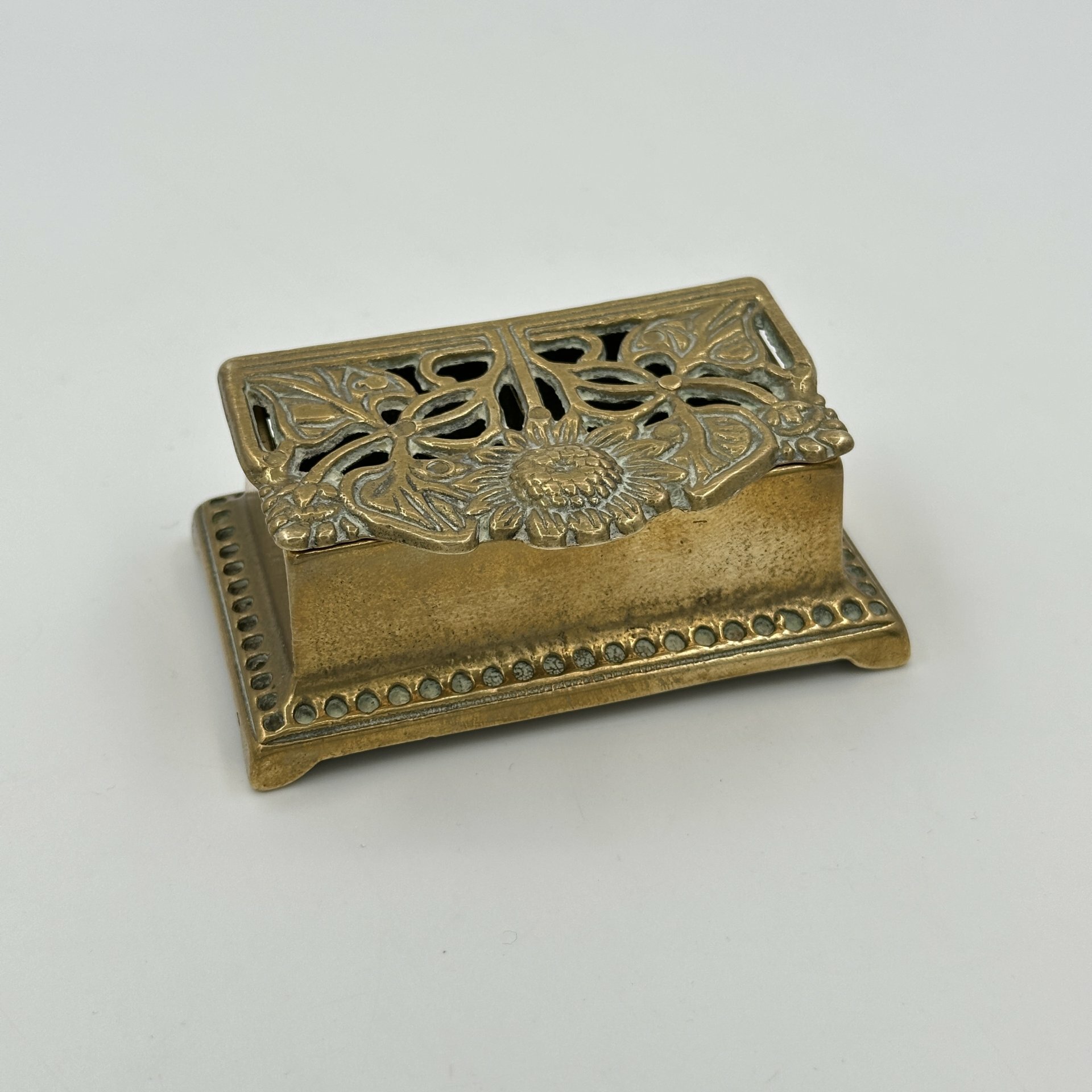 фото Шкатулка для марок (марочница) в стиле модерн, металл, Европа, 1950-1980 гг.