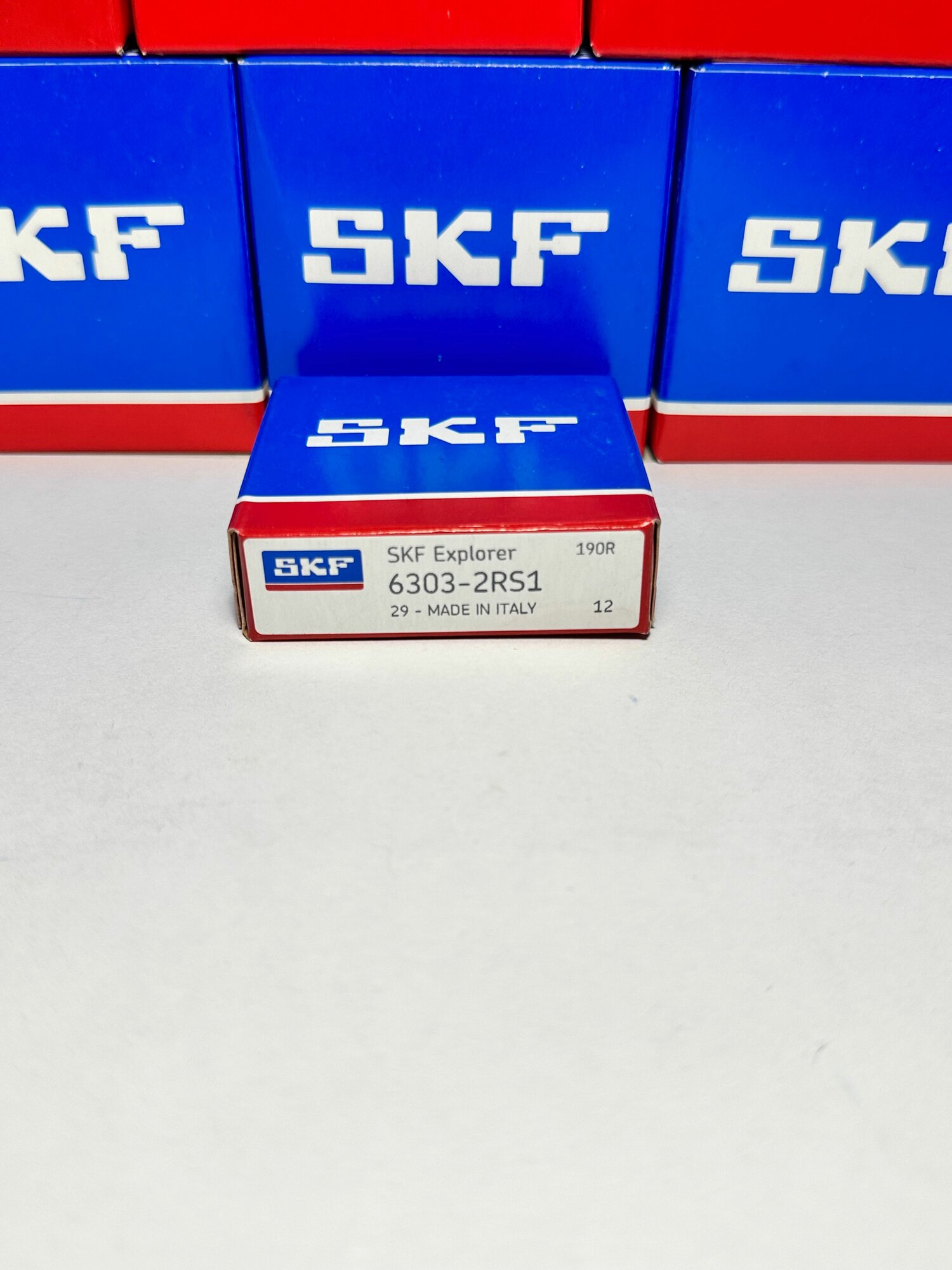 фото Подшипник SKF 6303-2RSH (180303) (17x47x14) Made in italy