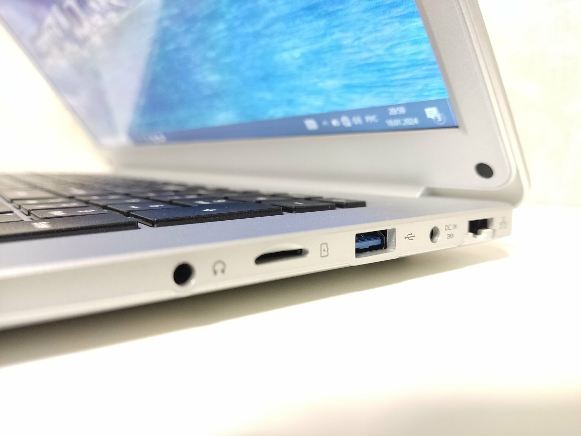 Новый Ноутбук Azerty Ram12Gb SSDm2 173