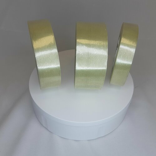 Армированная клейкая лента 50 мм длина 50 м (стекловолокно)